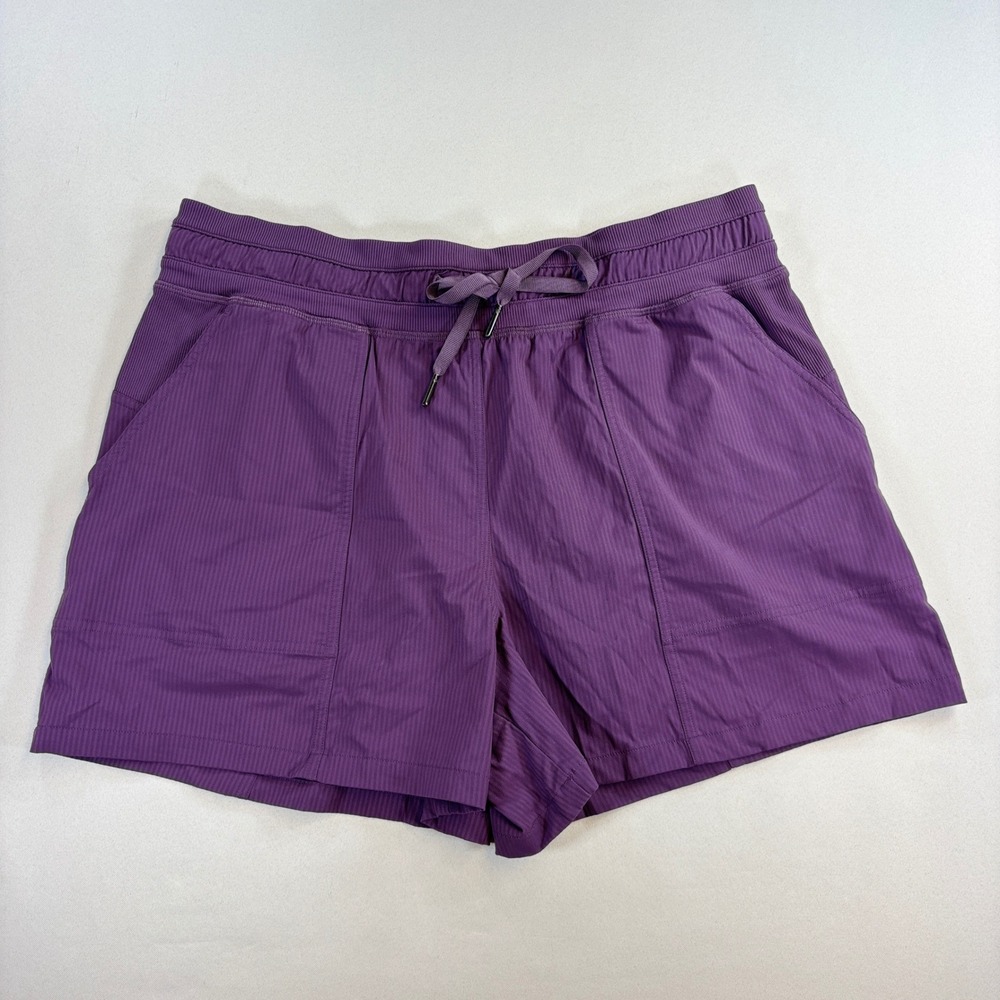 Lululemon Stroll at Sundown Shorts Womens 10 Purple Striped Hiking Travel Golf